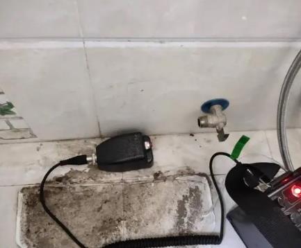 潢川屋顶漏水维修公司分享下卫生间漏水的危害及解决方法
